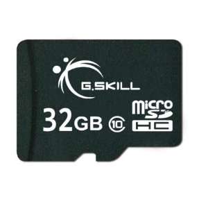   microSDHC CL10 memory card with SD adapter